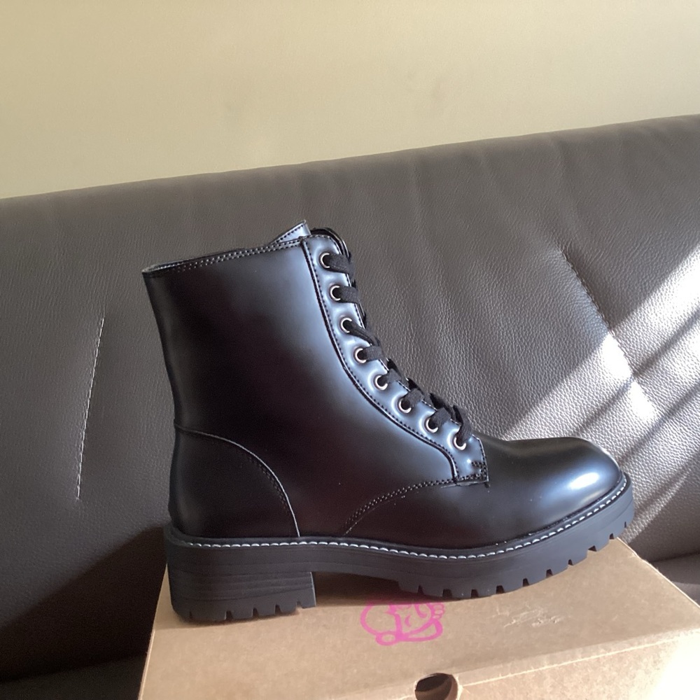 Sugar Francesca’s Black Combat boots size 9.5 - Picture 4 of 8
